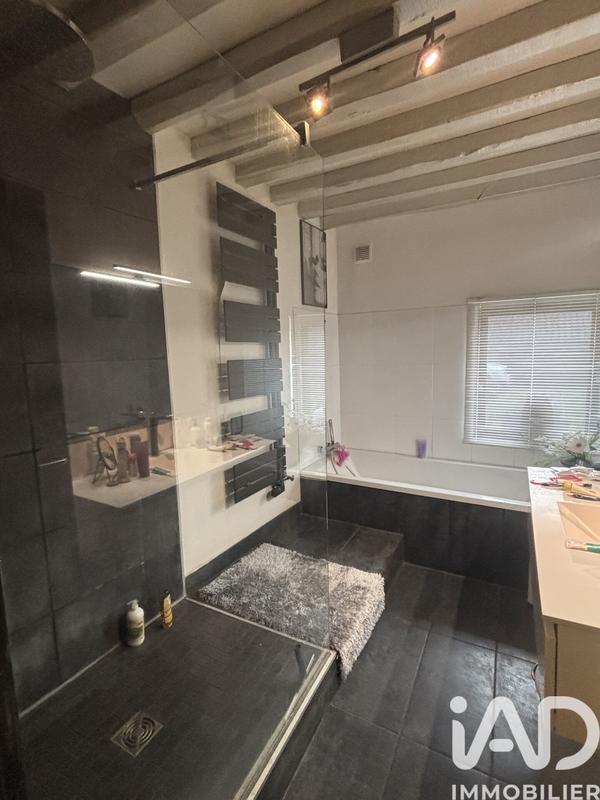 Maison - 140 m² - 5 pièces