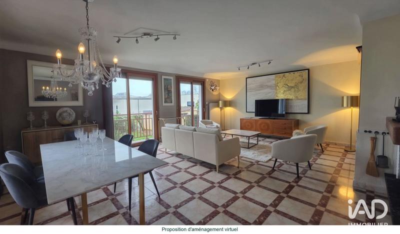 Appartement - 217 m² - 6 pièces