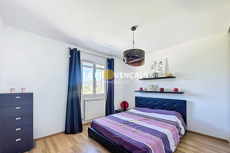 Maison - 175 m² - 6 pièces