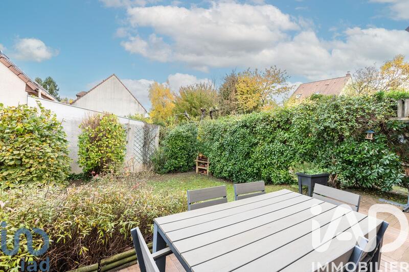 Maison - 90 m² - 5 pièces