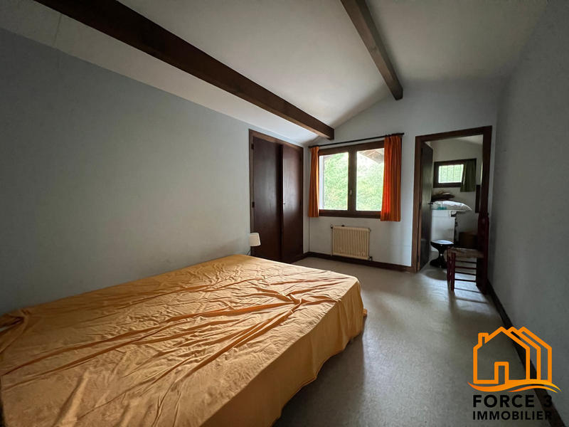 Maison - 130 m² - 8 pièces