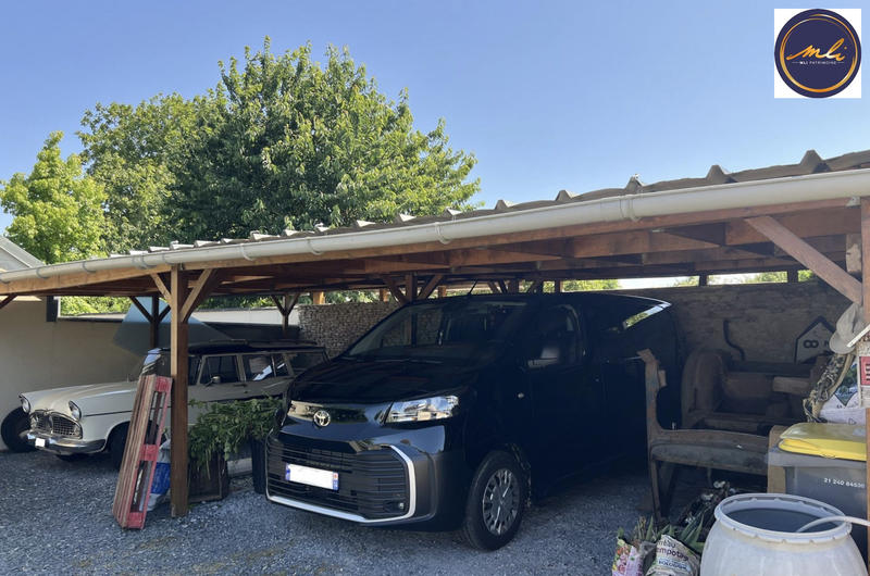 Maison traditionnelle - 187 m² - 8 pièces