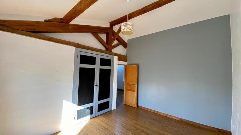 Corps de ferme - 170 m² - 6 pièces