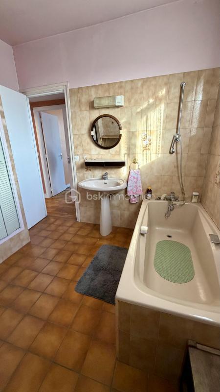 Maison - 95 m² - 5 pièces