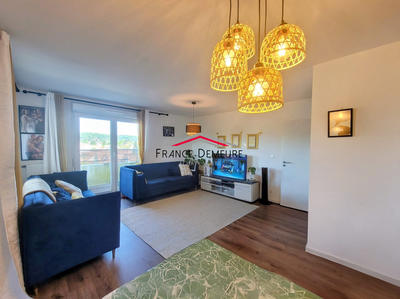 Appartement - 82 m² - 4 pièces