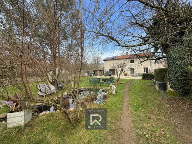 Maison traditionnelle - 94 m² - 4 pièces