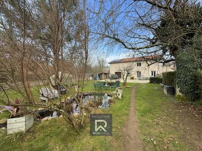 Maison traditionnelle - 94 m² - 4 pièces