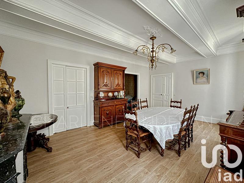 Maison - 264 m² - 11 pièces