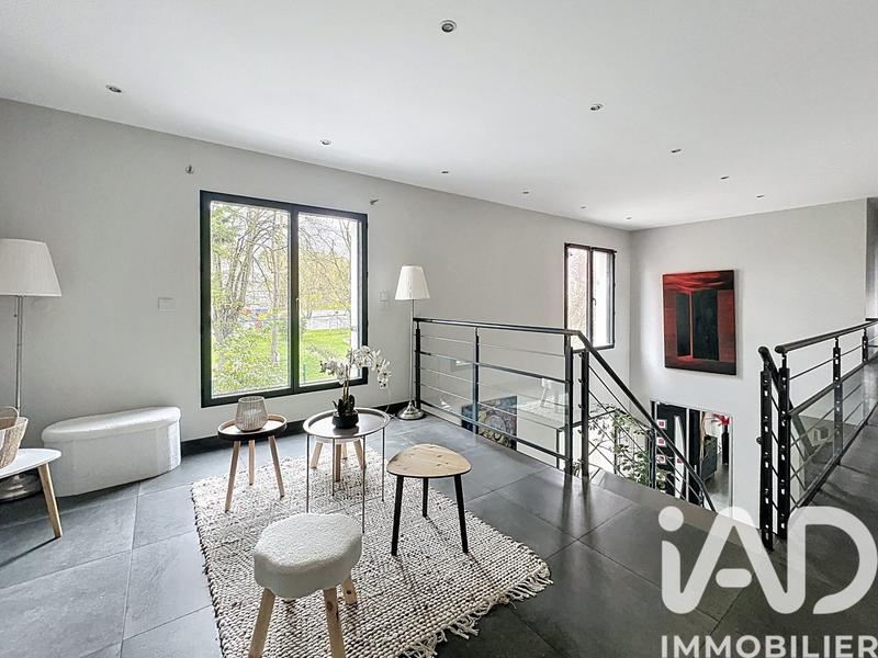 Maison - 287 m² - 6 pièces