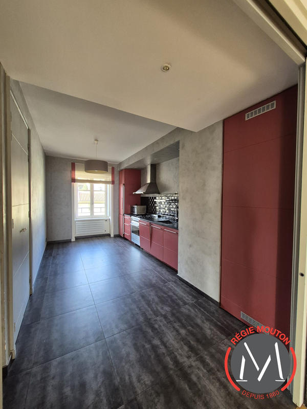 Appartement - 135 m² - 3 pièces