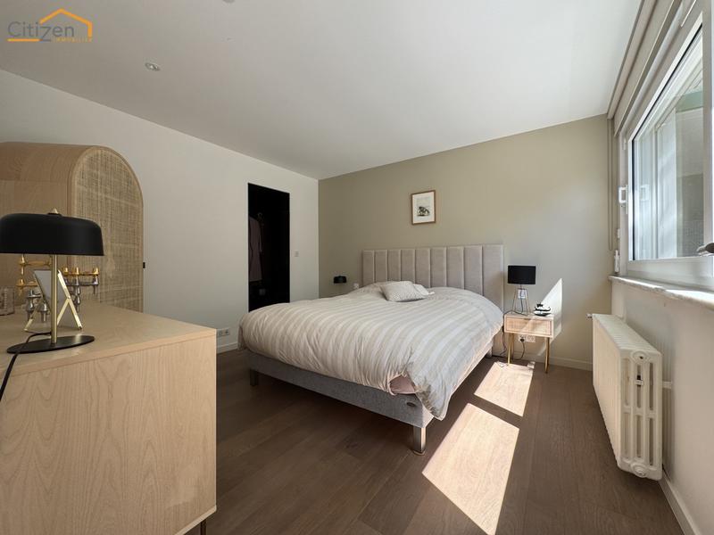 Villa - 212 m² - 6 pièces