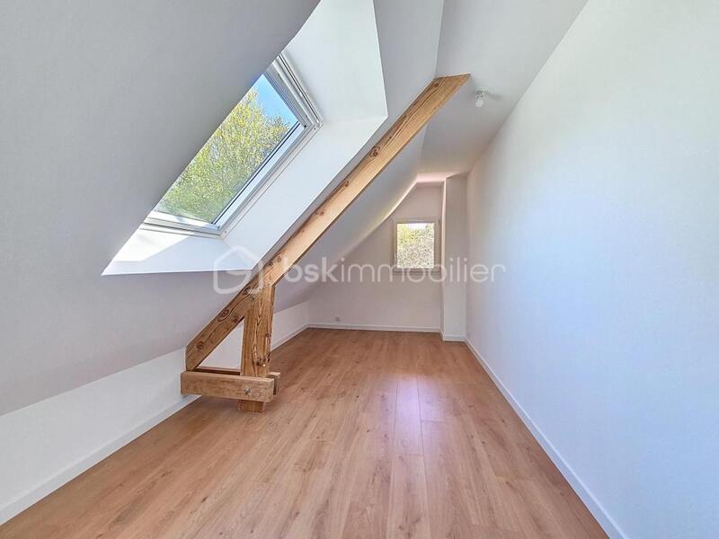 Maison traditionnelle - 117 m² - 7 pièces