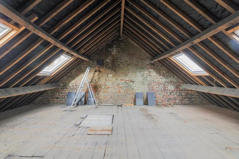 Maison - 280 m² - 8 pièces