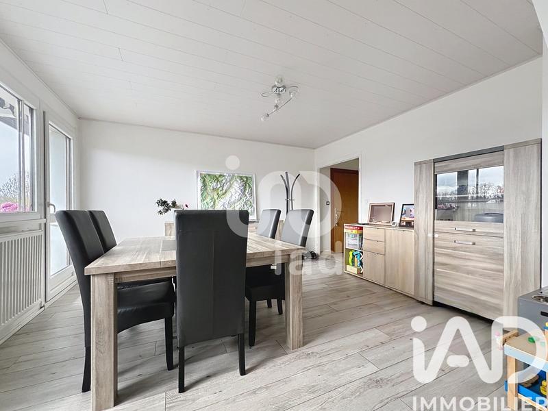 Appartement - 93 m² - 5 pièces