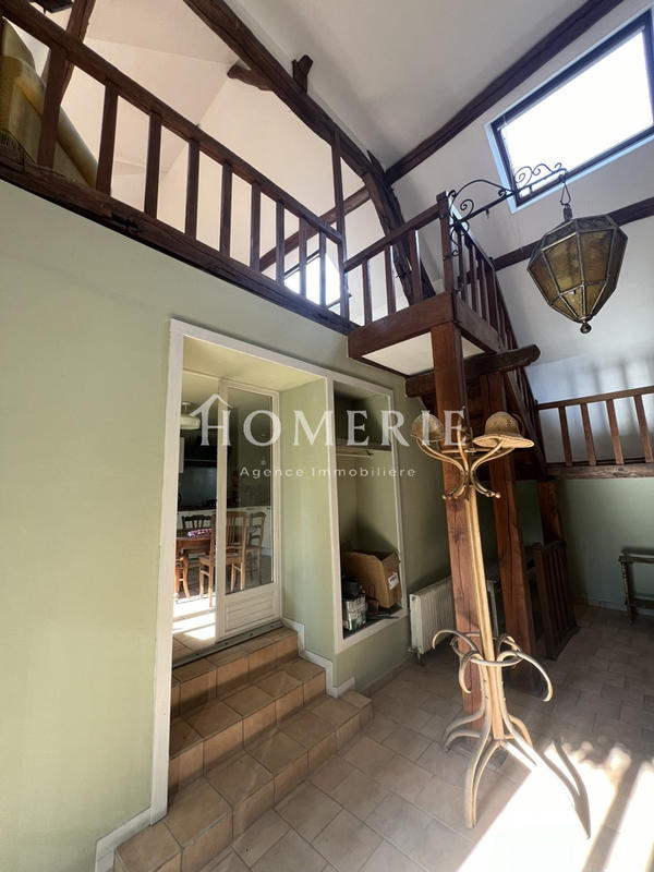 Maison - 212 m² - 1 pièce