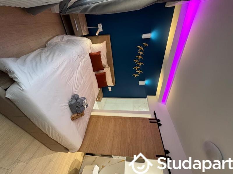 Chambre - 12 m² - 1 pièce