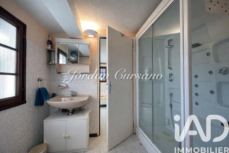 Maison - 137 m² - 5 pièces