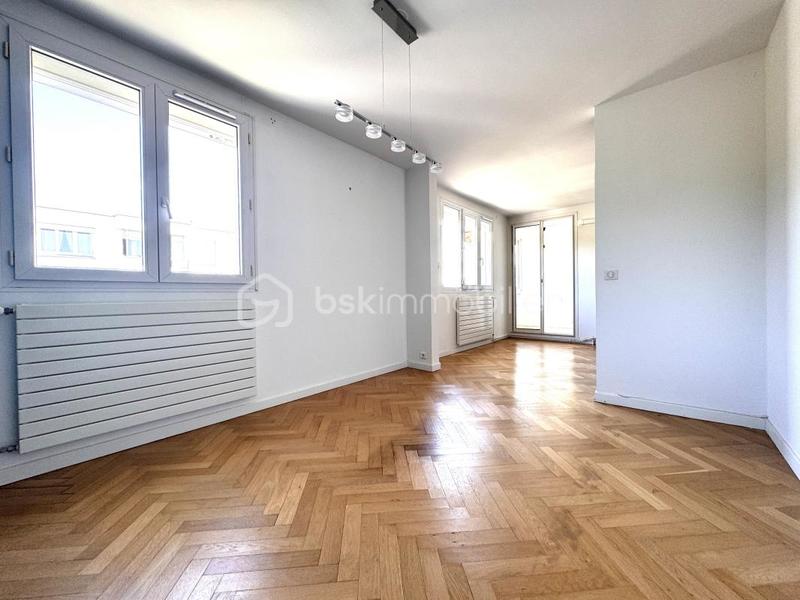 Appartement - 86 m² - 4 pièces