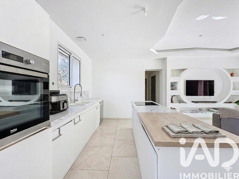 Maison - 145 m² - 6 pièces