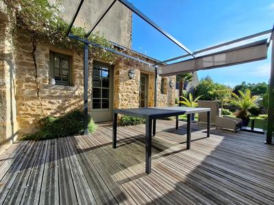 Maison - 167 m² - 5 pièces