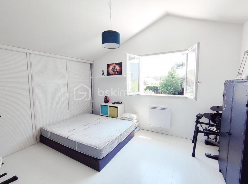 Villa - 187 m² - 6 pièces