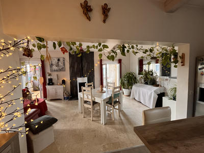 Villa - 180 m² - 7 pièces