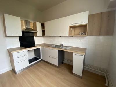 Maison - 76 m² - 4 pièces