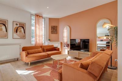 Remise - 350 m² - 15 pièces