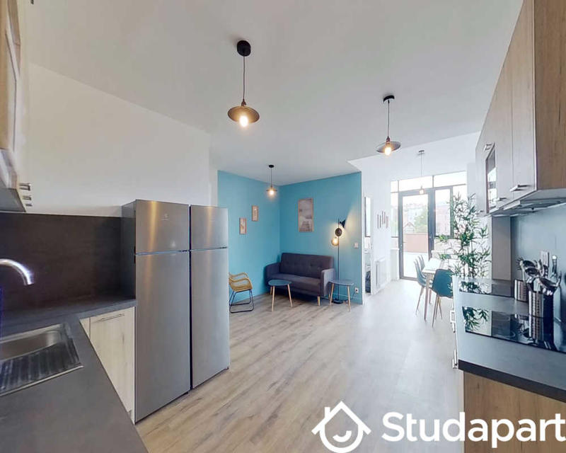 Chambre - 180 m² - 1 pièce