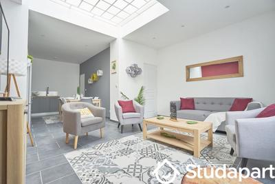 Chambre - 13 m² - 1 pièce