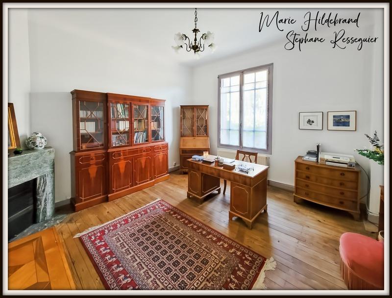 Maison - 254 m² - 12 pièces