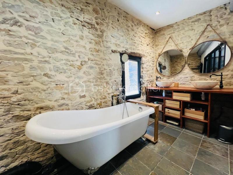 Maison - 93 m² - 3 pièces