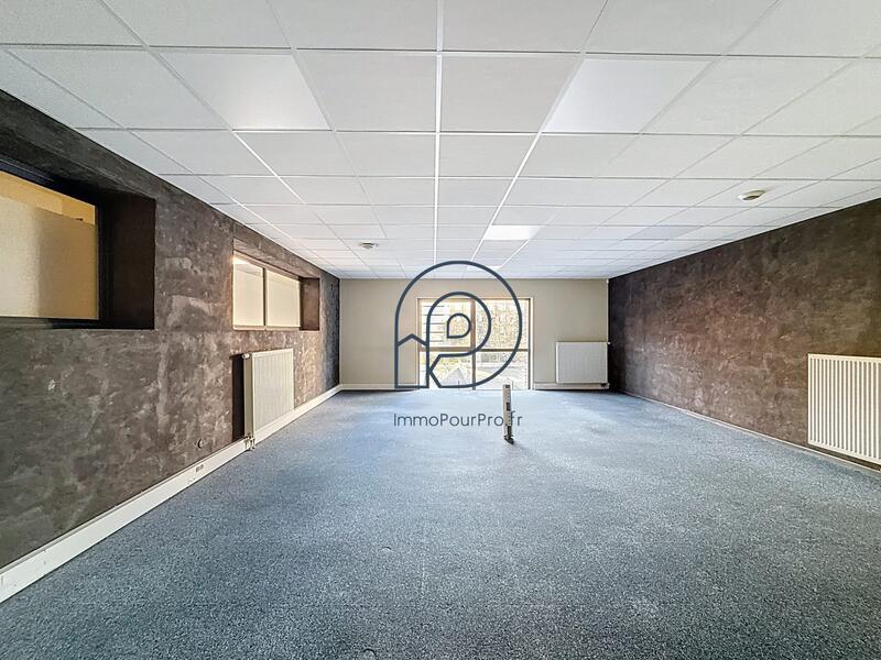 Bureau - 1 318 m²