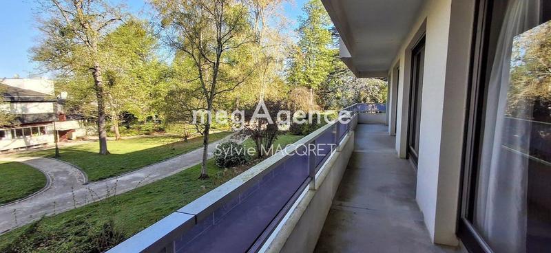 Appartement - 92 m² - 4 pièces