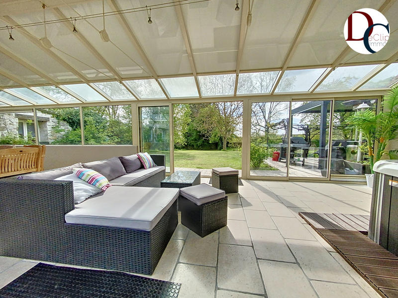 Maison - 465 m² - 13 pièces