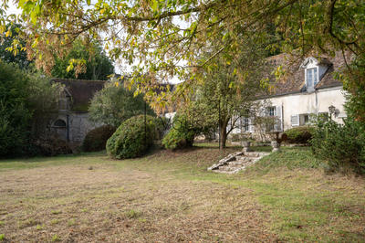 Maison - 487 m² - 13 pièces