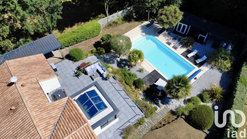 Maison - 141 m² - 5 pièces