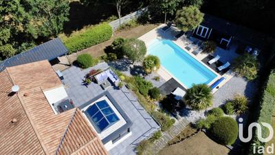 Maison - 141 m² - 5 pièces