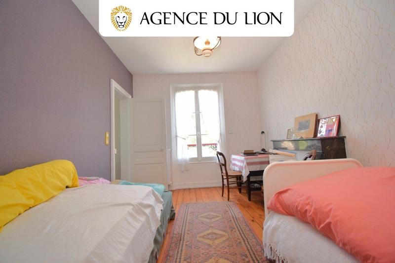 Maison bourgeoise - 180 m² - 8 pièces