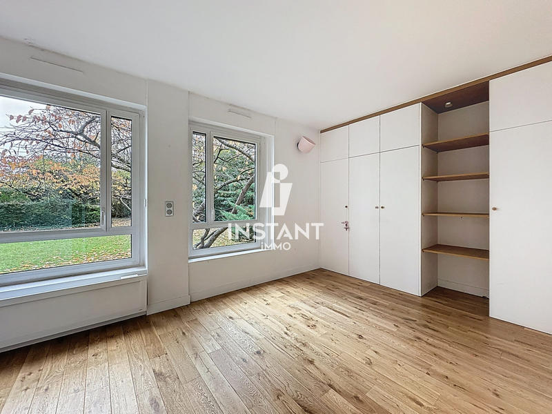 Appartement - 90 m² - 5 pièces