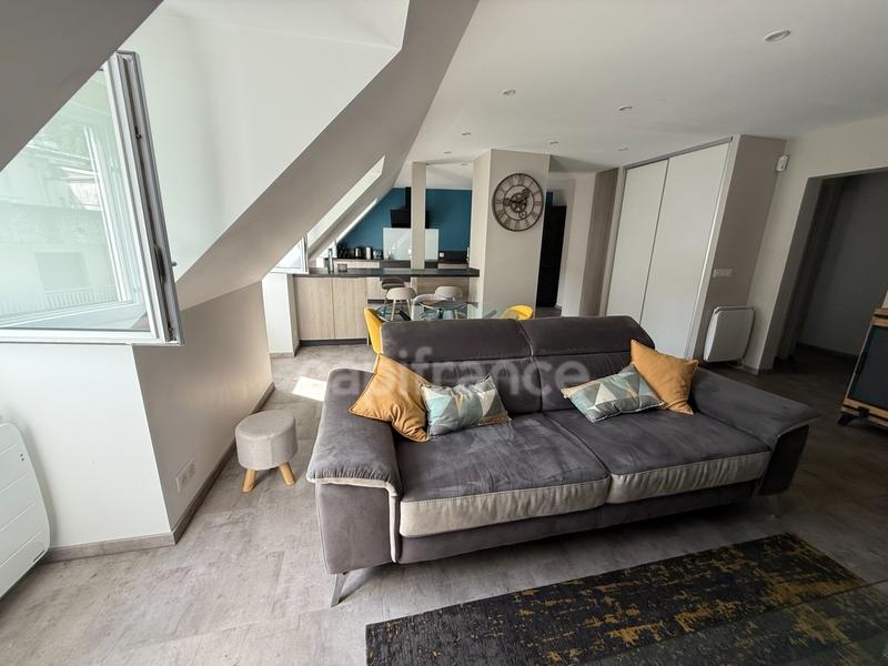 Appartement - 75 m² - 3 pièces