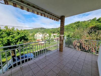 Maison - 142 m² - 8 pièces