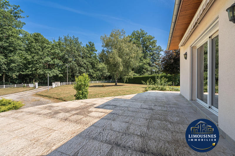 Maison - 206 m² - 8 pièces