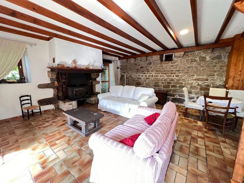 Propriété - 213 m² - 6 pièces