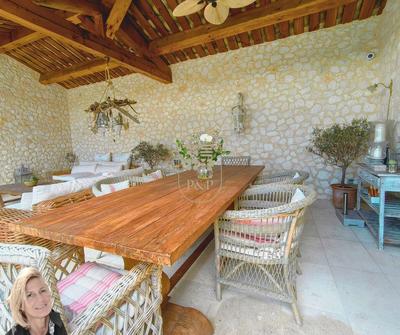 Maison - 165 m² - 5 pièces