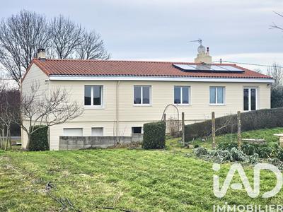 Maison - 134 m² - 8 pièces