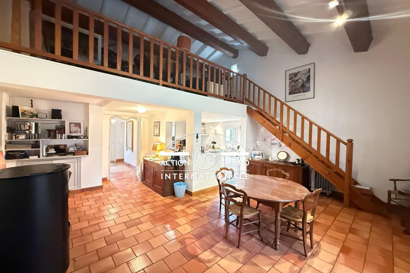 Maison - 146 m² - 5 pièces