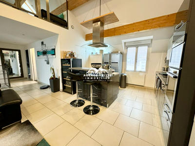 Appartement - 83 m² - 4 pièces