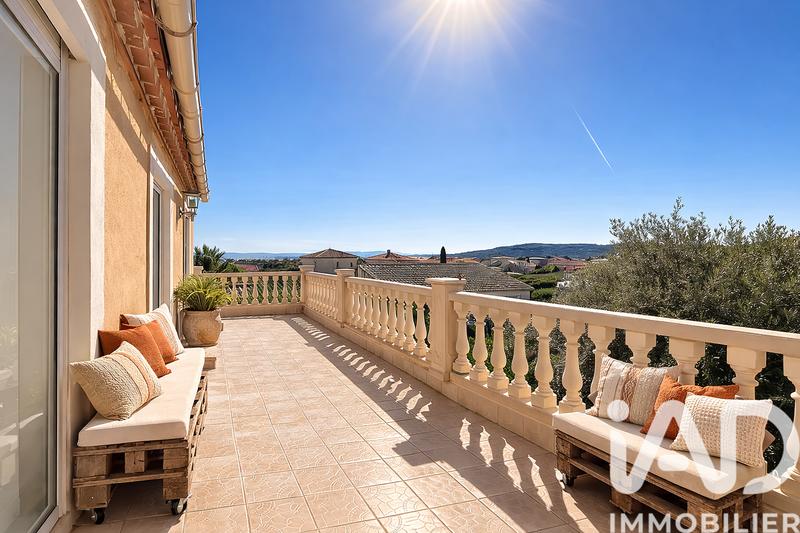 Maison - 194 m² - 7 pièces