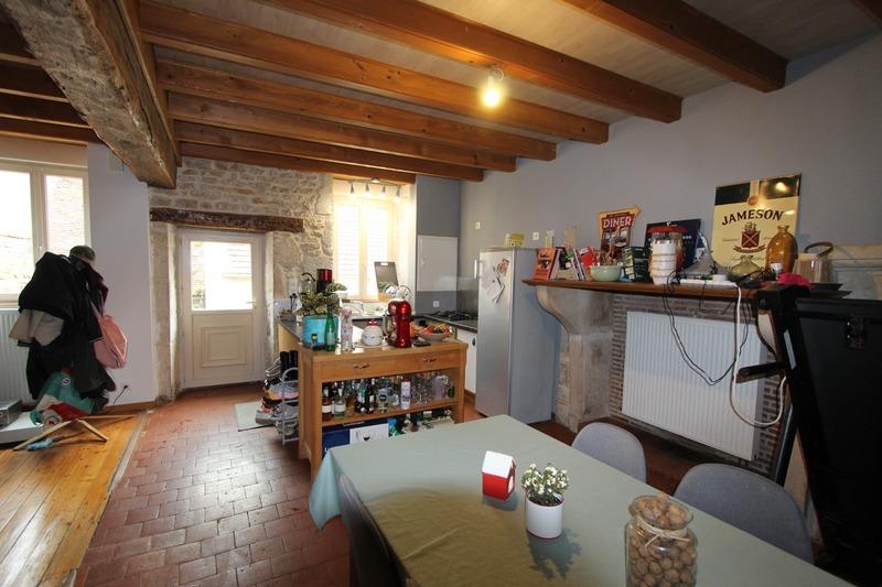 Maison en pierre - 82 m² - 4 pièces